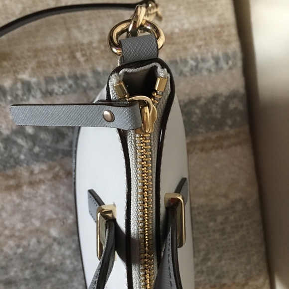 🌸 Kate Spade ♠️ crossbody 🌸 - Picture 3 of 8